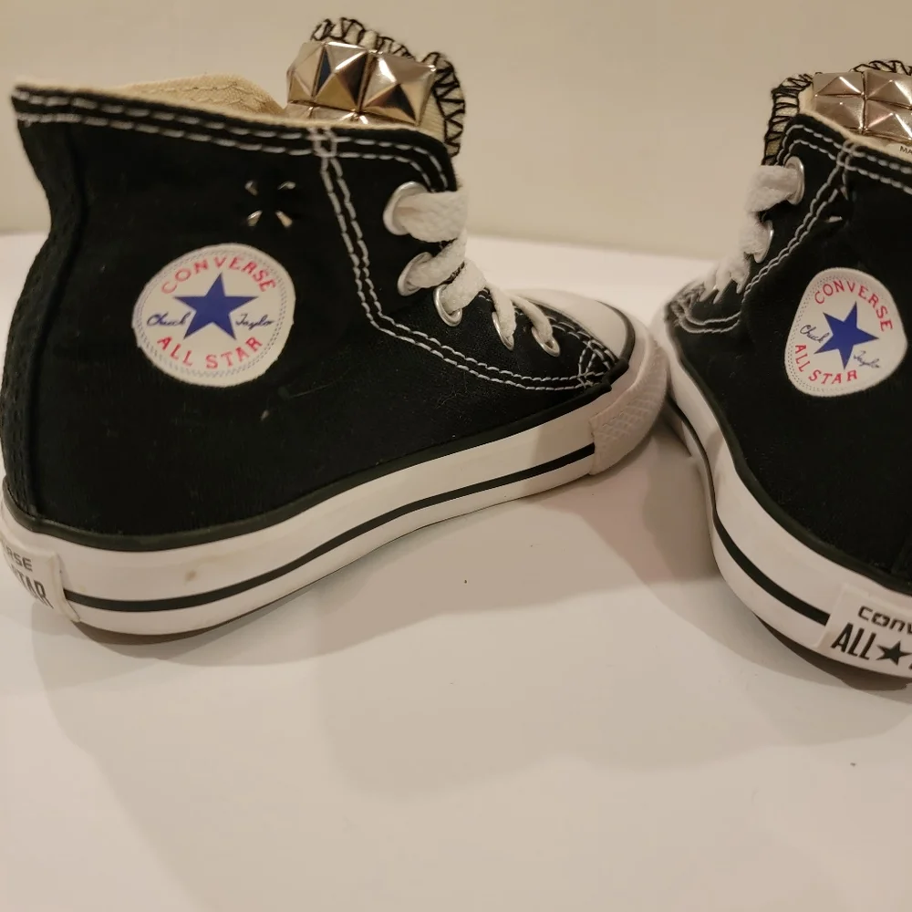 Chuck Taylor All Star TODDLER HIGH TOP SHOE size 7 infant boys girls Studded